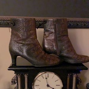 Bolo Brown Alligator Patterned Genuine Leather Ankle Boots.